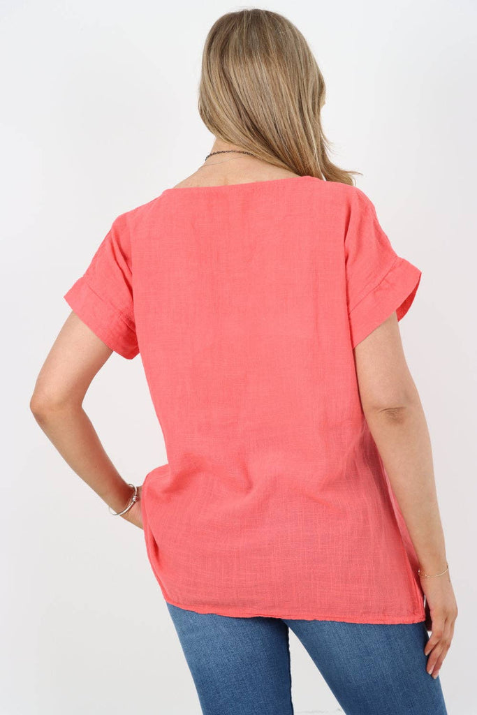 ITALIAN SHORT SLEEVE COTTON NECKLACE TOP: CORAL