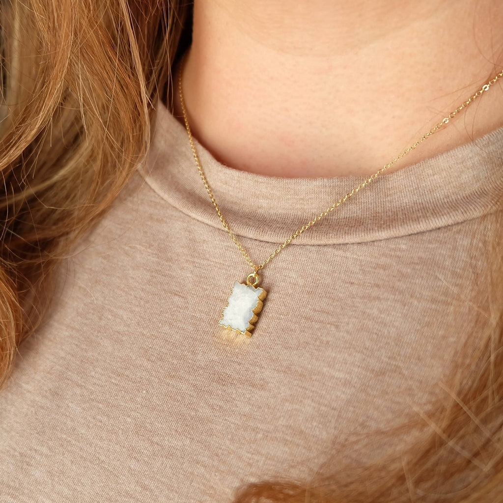 RAW MOONSTONE NECKLACE