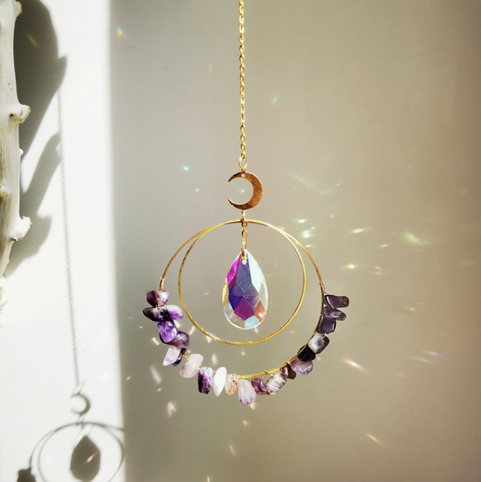 ROUND SUNCATCHER CRYSTAL RAINBOW PRISMS: AMETHYST