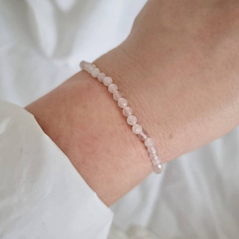 TWO LIBRAS - TINY ROSE QUARTZ BRACELET